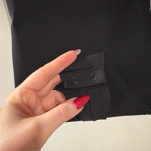 BNWT Skims Body Unlined Plunge Thong Bodysuit Onyx S - Picture 7 of 8